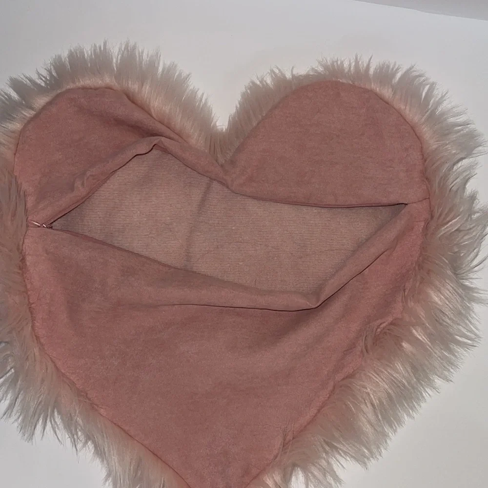 Furry Heart-Shaped Pillow Cover - Pink